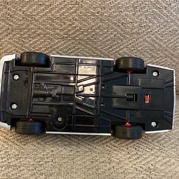 Vintage 2011 Collectable Hess toy Truck and Race Car. - Picture 7 of 7